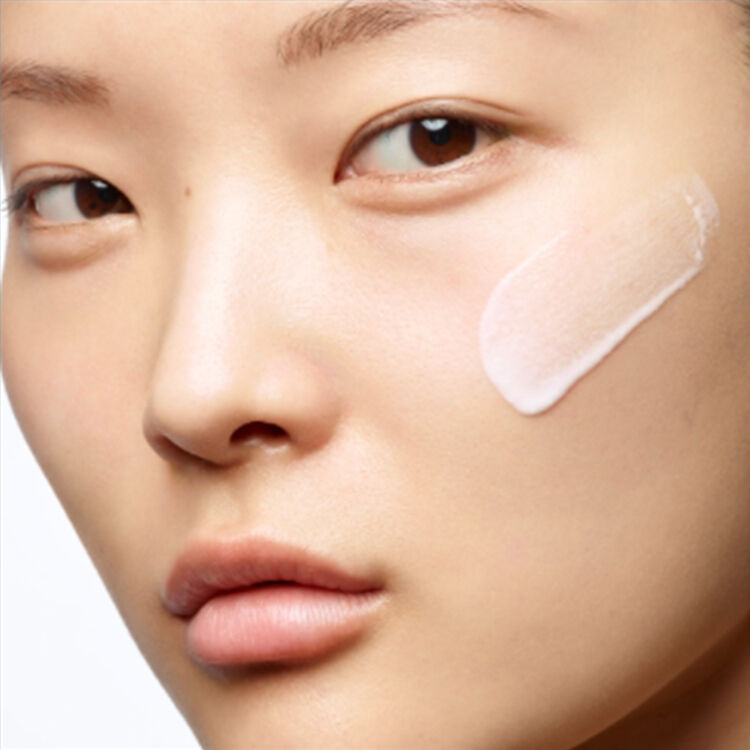 Skin Brightening Serum: Pure Shot Light Up | YSL Beauty