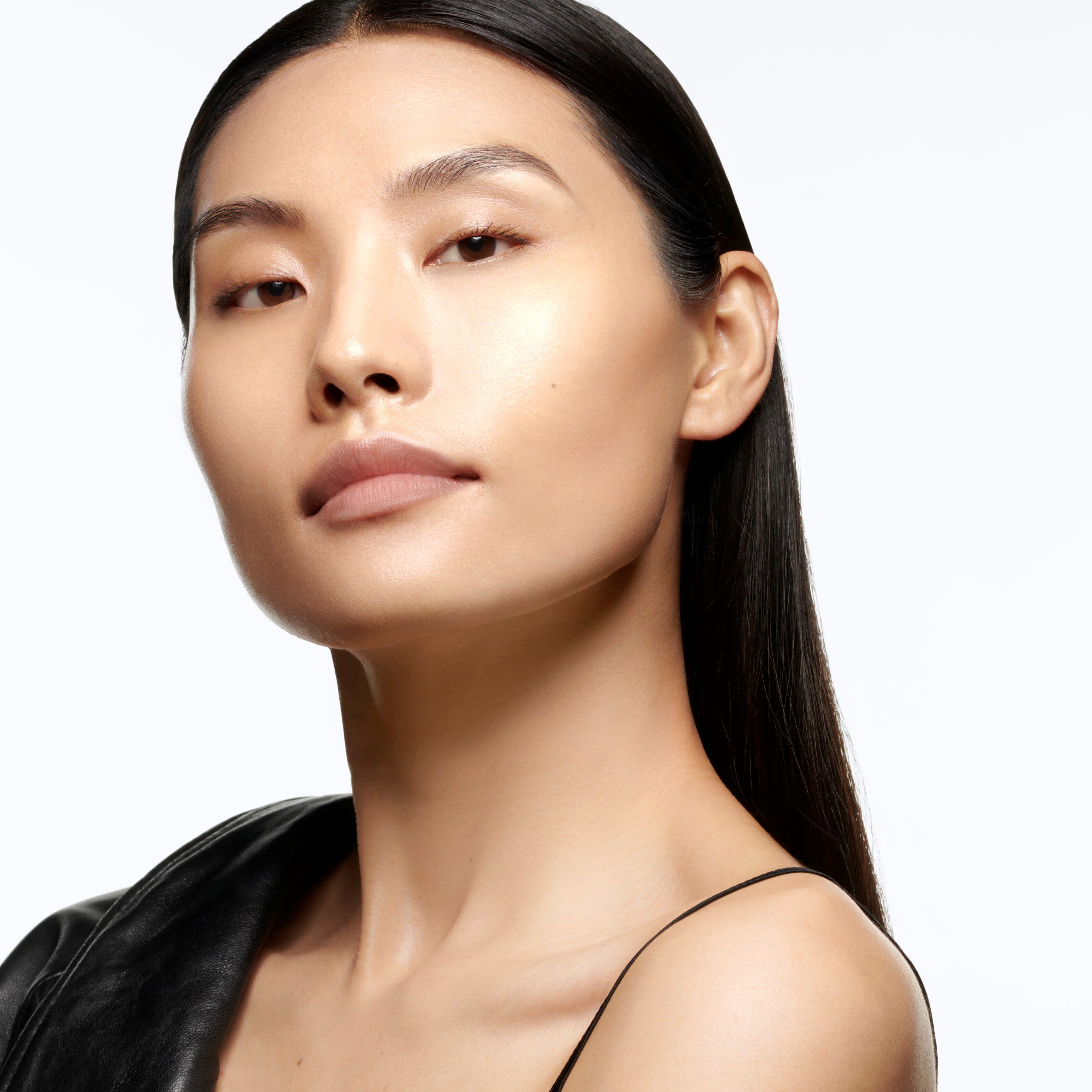 TOUCHE ECLAT GLOW-PACT CUSHION