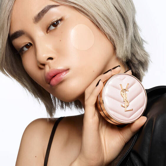 TOUCHE ECLAT GLOW-PACT CUSHION