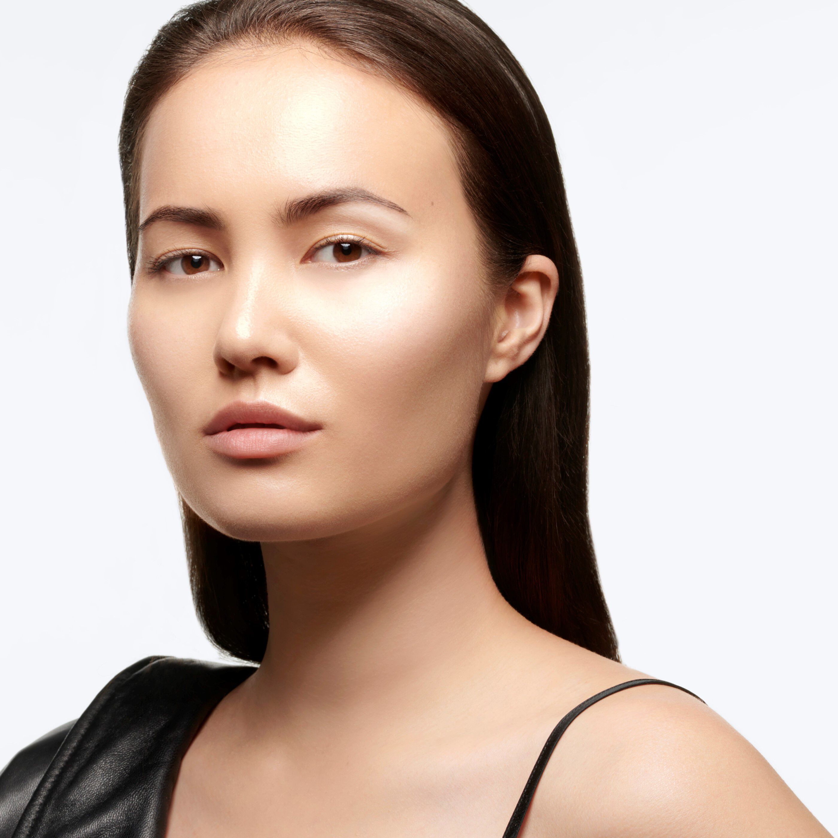 TOUCHE ECLAT GLOW-PACT CUSHION