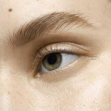 person's natural lashes